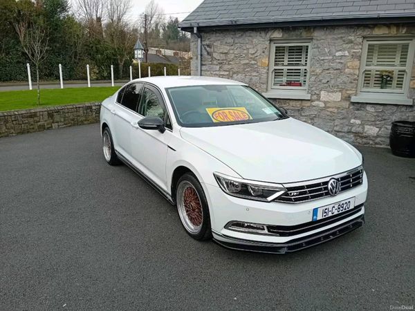 Volkswagen Passat Saloon, Diesel, 2015, White