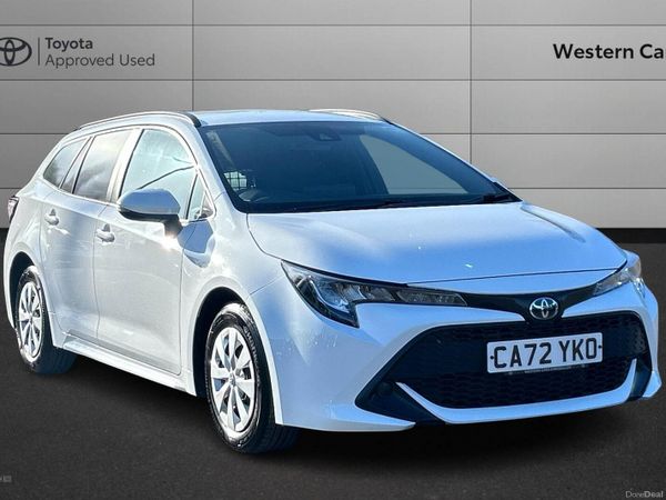 Toyota Corolla MPV, Petrol Hybrid, 2023, White