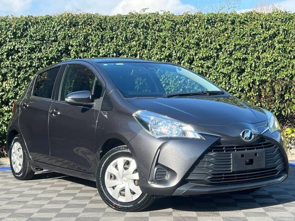 Toyota Yaris Hatchback, Petrol, 2018, Grey