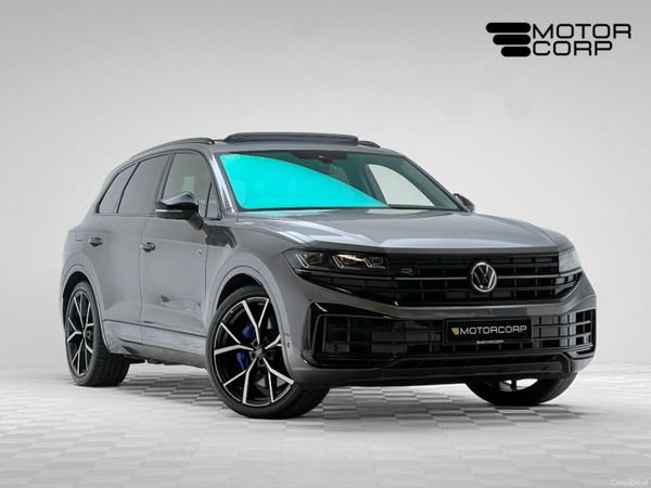 Volkswagen Touareg SUV, Petrol Plug-in Hybrid, 2025, Grey