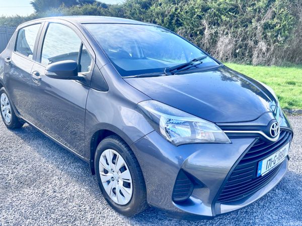 Toyota Yaris Hatchback, Petrol, 2017, Grey