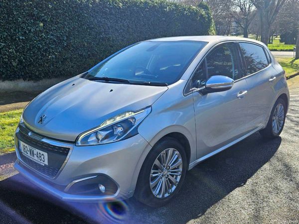 Peugeot 208 Hatchback, Diesel, 2018, Grey