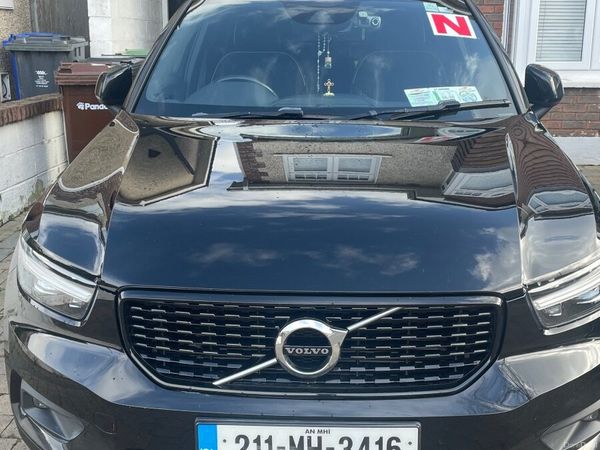 Volvo XC40 Estate, Petrol Plug-in Hybrid, 2021, Black