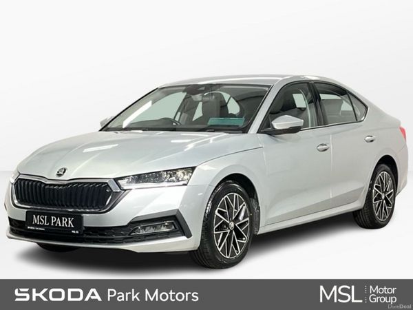Skoda Octavia Saloon, Petrol, 2021, Silver