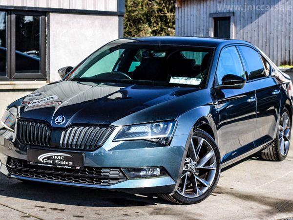 Skoda Superb Hatchback, Diesel, 2017, Grey