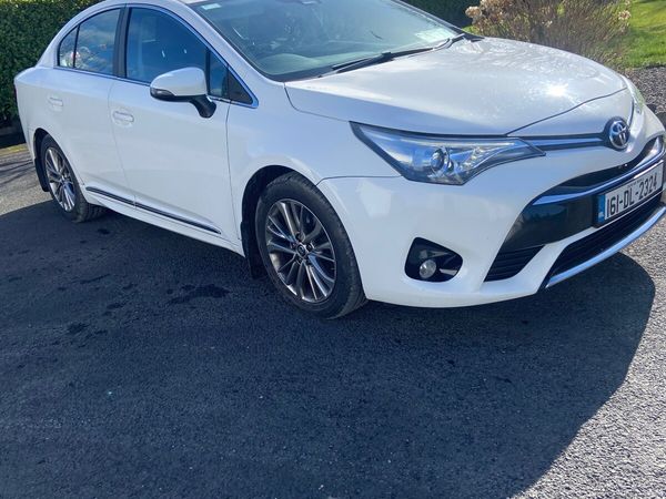 Toyota Avensis Saloon, Diesel, 2016, White