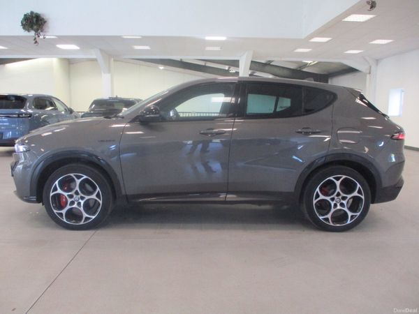 Alfa Romeo Tonale MPV, Petrol Plug-in Hybrid, 2023, Grey