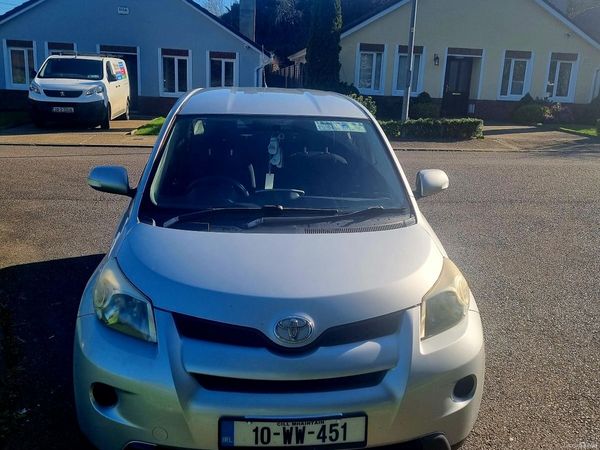 Toyota Urban Cruiser SUV, Petrol, 2010, Silver