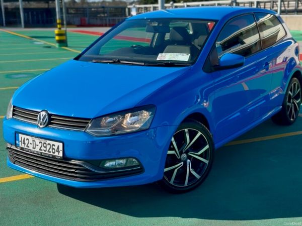 Volkswagen Polo Hatchback, Petrol, 2014, Blue