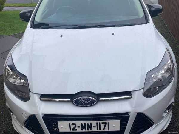 Ford Focus Hatchback, Diesel, 2012, White
