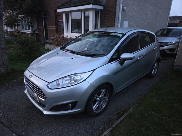 Ford Fiesta Hatchback, Diesel, 2014, Silver