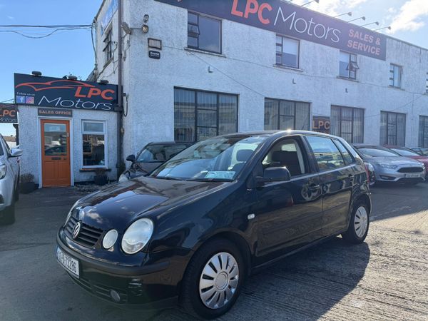 Volkswagen Polo Hatchback, Petrol, 2002, Black