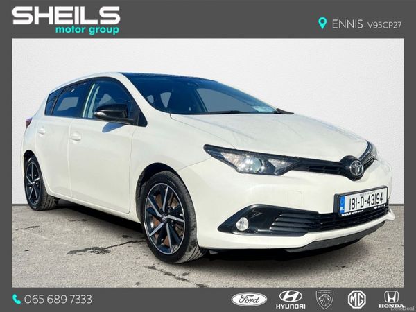 Toyota Auris Hatchback, Petrol, 2018, White
