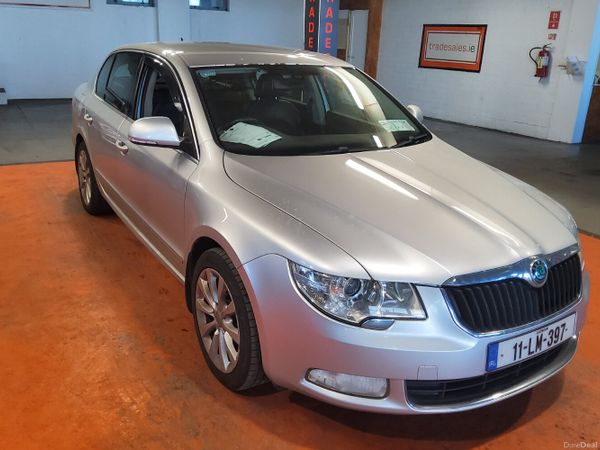 Skoda Superb Saloon, Diesel, 2011, Silver