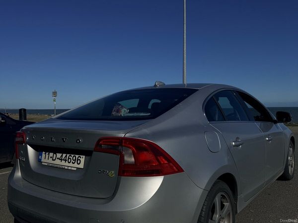 Volvo S60 Saloon, Diesel, 2011, Silver