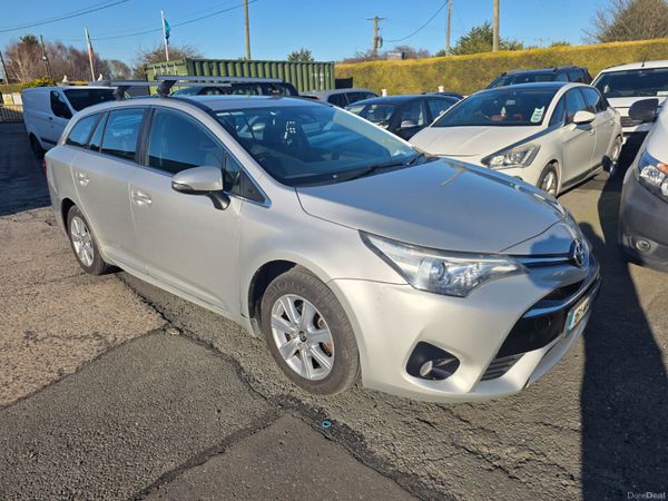 Toyota Avensis MPV, Diesel, 2016, Silver