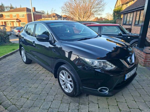 Nissan Qashqai Hatchback, Petrol, 2014, Black