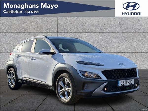 Hyundai KONA MPV, Petrol, 2022, White