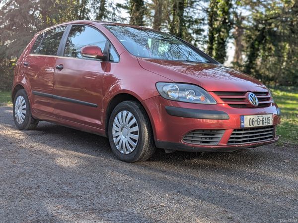 Volkswagen Golf Hatchback, Petrol, 2006, Red