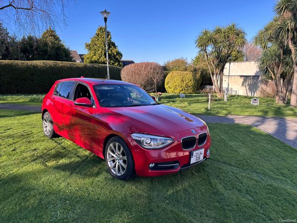 BMW 1-Series Hatchback, Petrol, 2012, Red