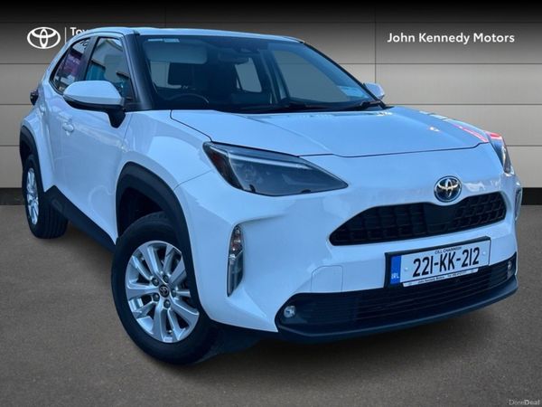 Toyota Yaris Cross Hatchback, Petrol Hybrid, 2022, White