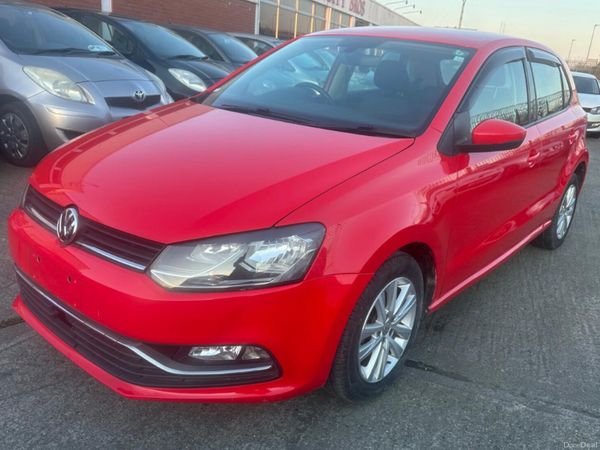 Volkswagen Polo Hatchback, Petrol, 2016, Red