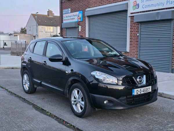 Nissan Qashqai Hatchback, Diesel, 2012, Black