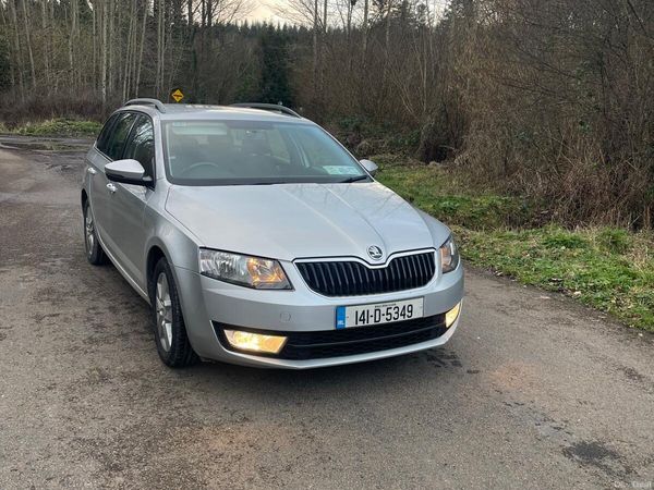Skoda Octavia Estate, Diesel, 2014, Silver