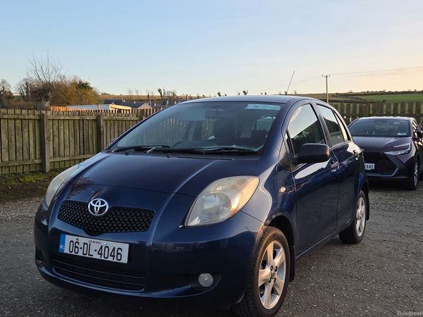 Toyota Yaris Hatchback, Petrol, 2006, Blue
