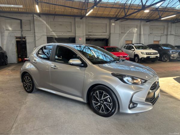 Toyota Yaris Hatchback, Petrol Hybrid, 2023, Grey