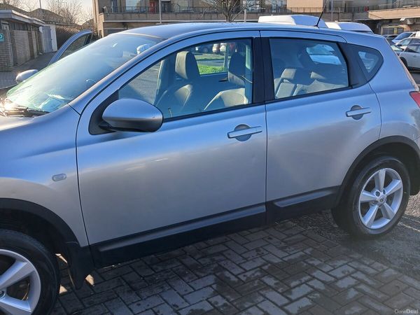 Nissan Qashqai Hatchback, Petrol, 2008, Silver