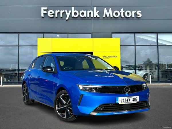 Opel Astra Hatchback, Petrol, 2024, Blue