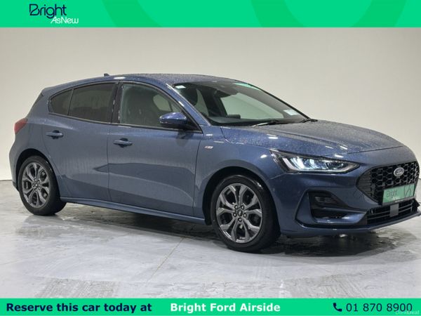 Ford Focus Hatchback, Petrol, 2023, Blue