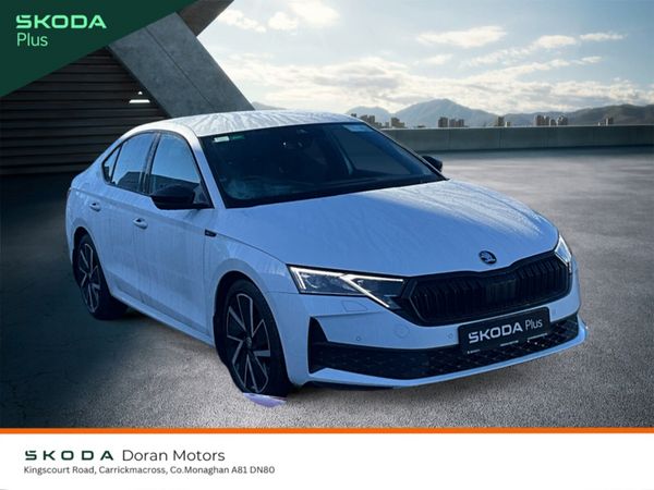 Skoda Octavia Hatchback, Diesel, 2025, White