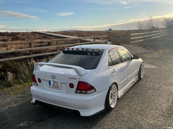 Toyota Other Saloon, Petrol, 2002, White