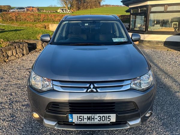 Mitsubishi Outlander SUV, Diesel, 2015, Grey