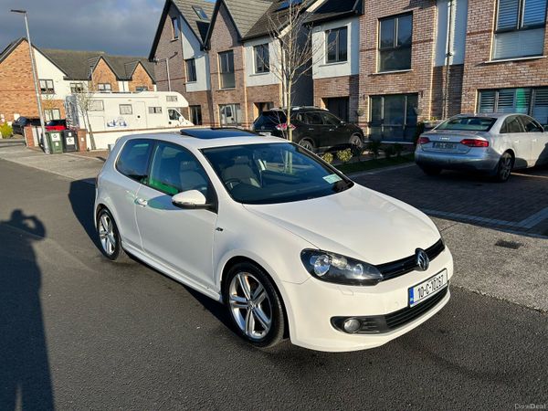 Volkswagen Golf Hatchback, Petrol, 2010, White