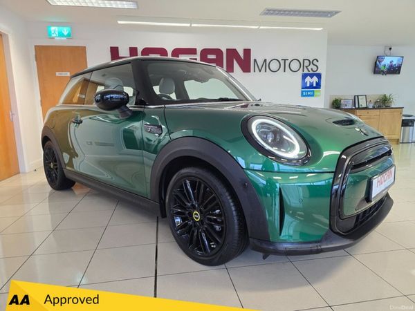 Mini Cooper Hatchback, Electric, 2024, Green