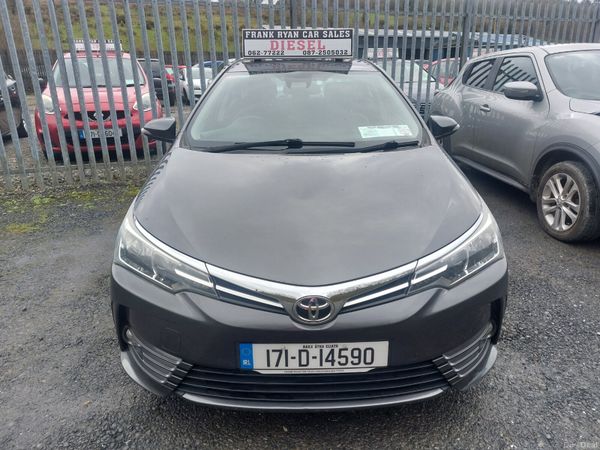 Toyota Corolla Saloon, Diesel, 2017, Grey