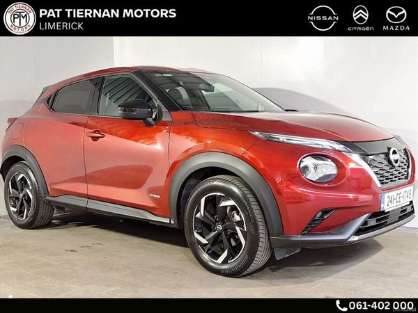 Nissan Juke SUV, Petrol Hybrid, 2024, Red