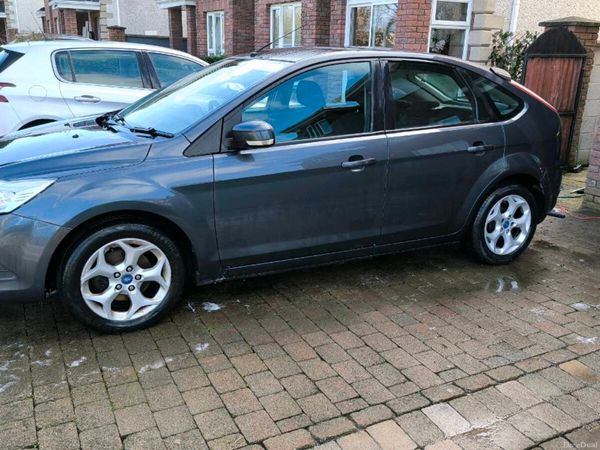 Ford Focus Hatchback, Diesel, 2011, Grey
