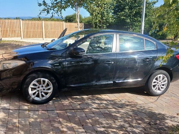 Renault Fluence Saloon, Diesel, 2015, Black