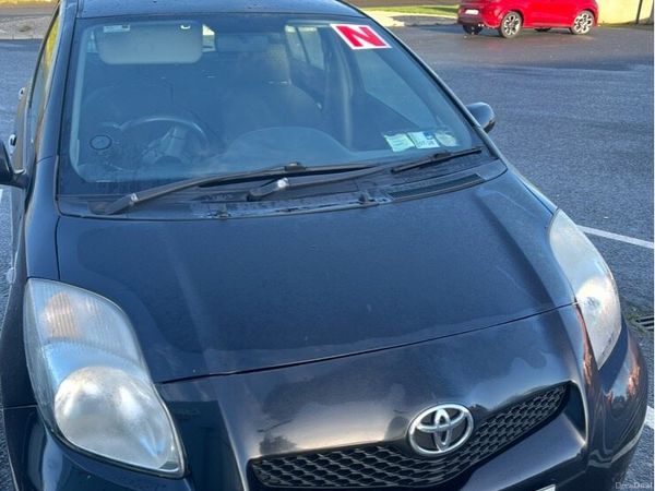Toyota Yaris Hatchback, Diesel, 2010, Black