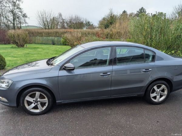 Volkswagen Passat Saloon, Diesel, 2013, Grey