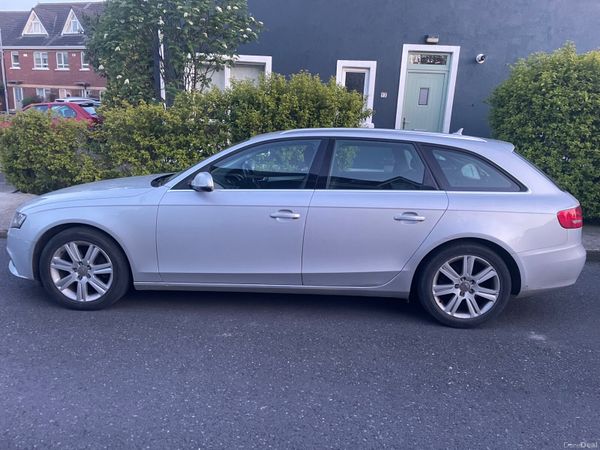 Audi A4 Estate, Diesel, 2011, Silver
