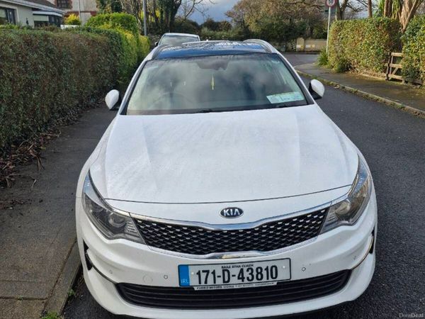 Kia Optima Estate/Jeep, Diesel, 2017, White
