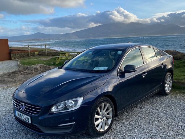 Volvo S60 Saloon, Diesel, 2014, Blue