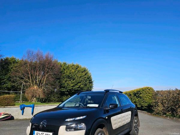 Citroen C4 Hatchback, Petrol, 2015, Black