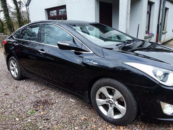 Hyundai i40 Saloon, Diesel, 2013, Black