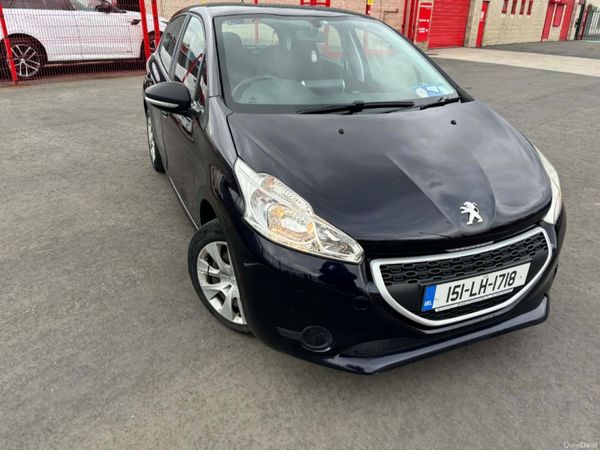 Peugeot 208 Hatchback, Petrol, 2015, Blue
